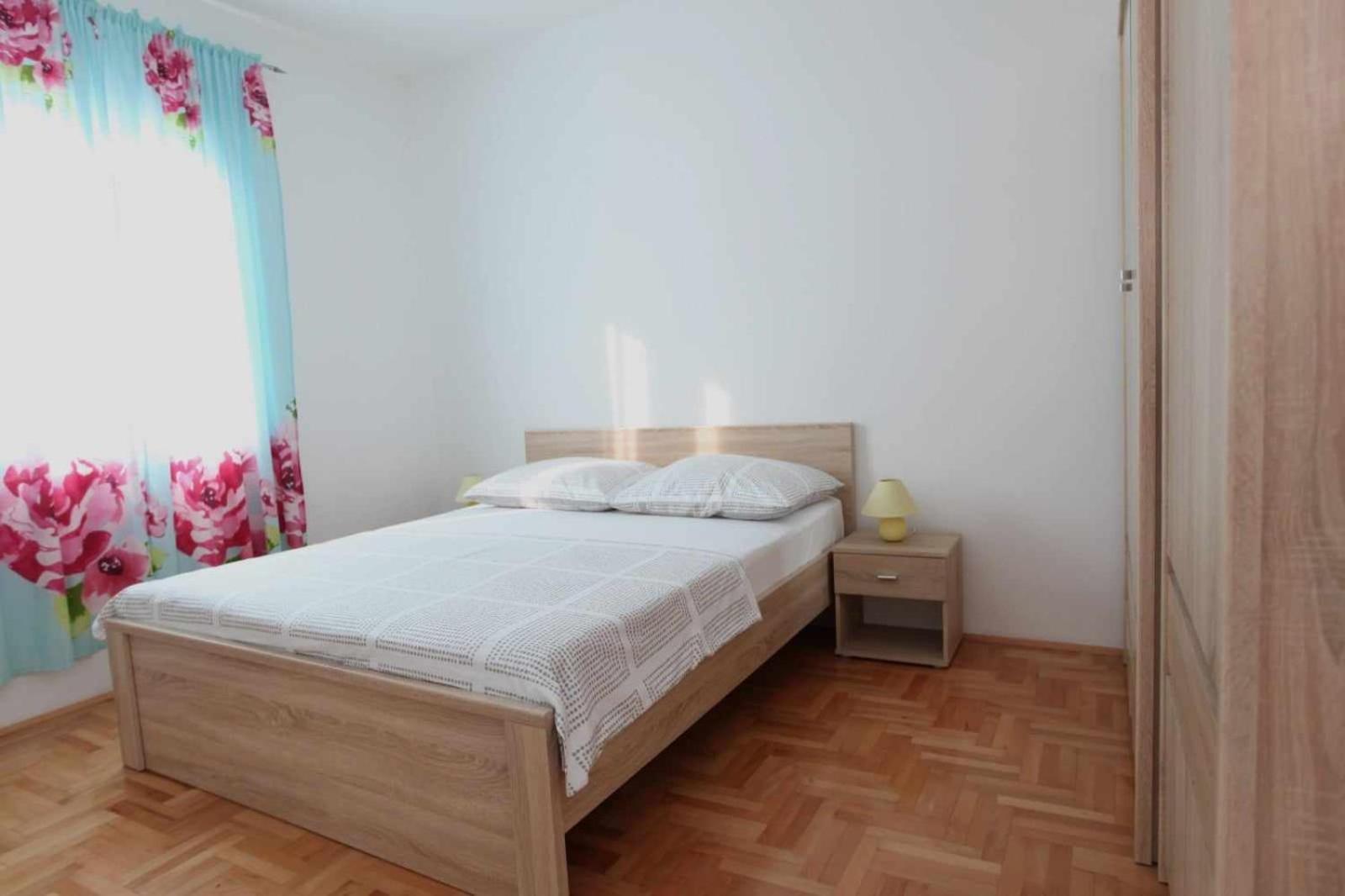 Apartmani Ivana Trogir Exterior foto