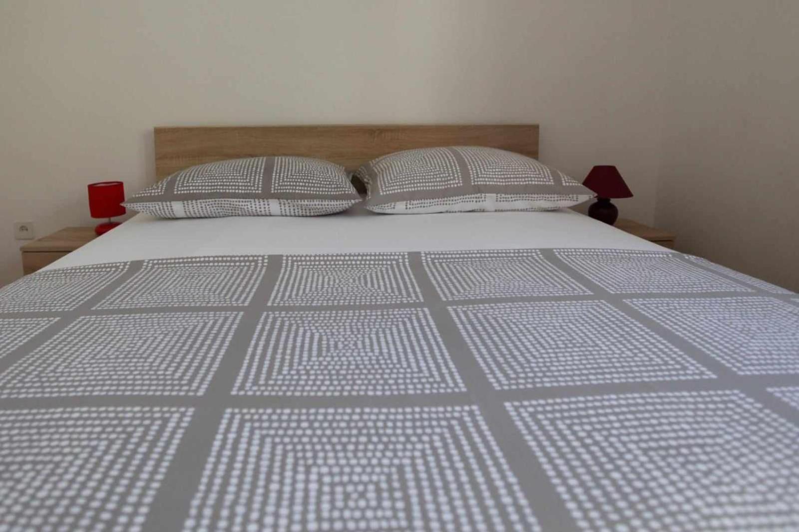 Apartmani Ivana Trogir Exterior foto